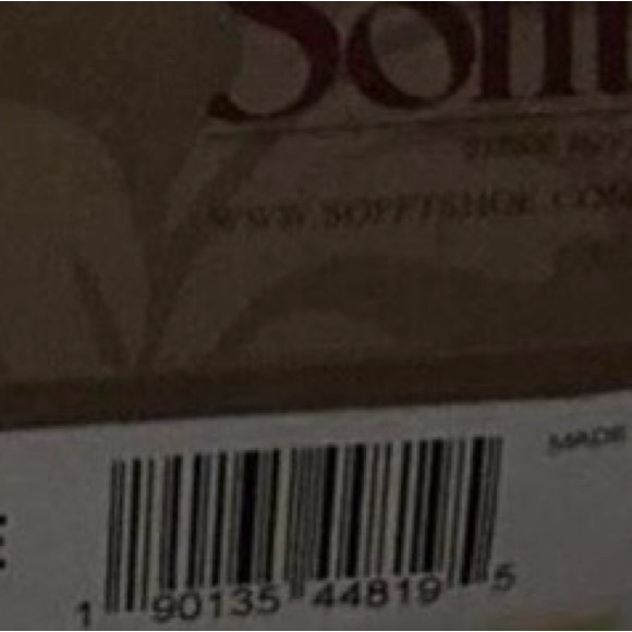 Sofft Women's Classic Beige Heels - Picture 7 of 7